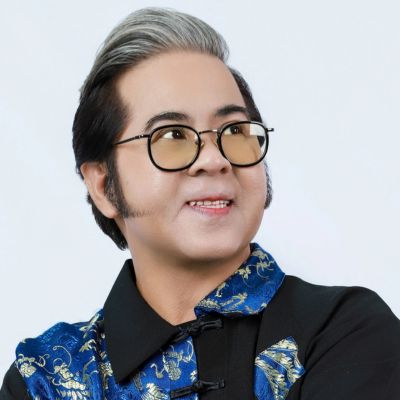 Nghệ sĩ bạch long